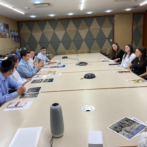 YU Launches New Honors Leadership Society